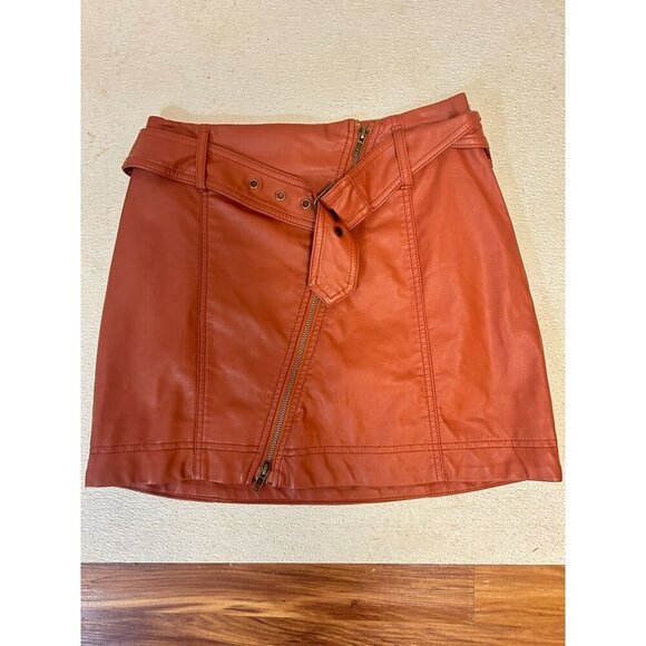 Free People Feelin’ Fresh Faux Leather Mini Skirt With Belt Size 0 Burnt Orange - Picture 2 of 6